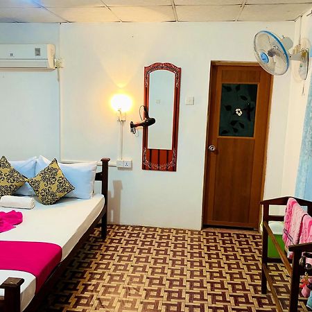 Sigiri Lakshan Home Stay Sigiriya Bagian luar foto