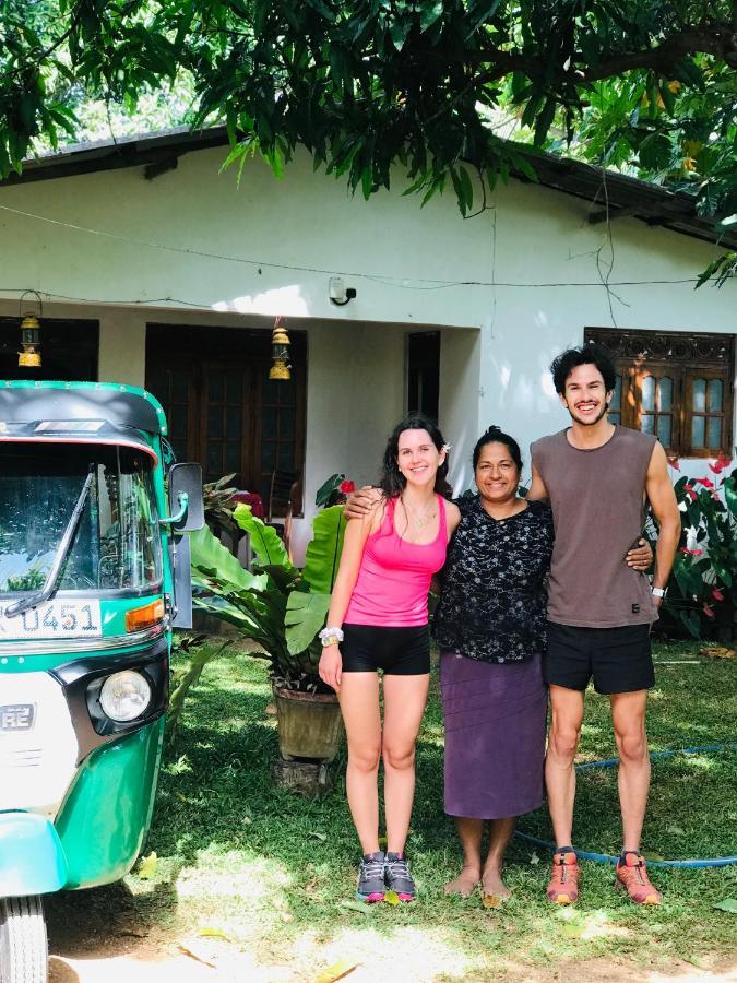 Sigiri Lakshan Home Stay Sigiriya Bagian luar foto