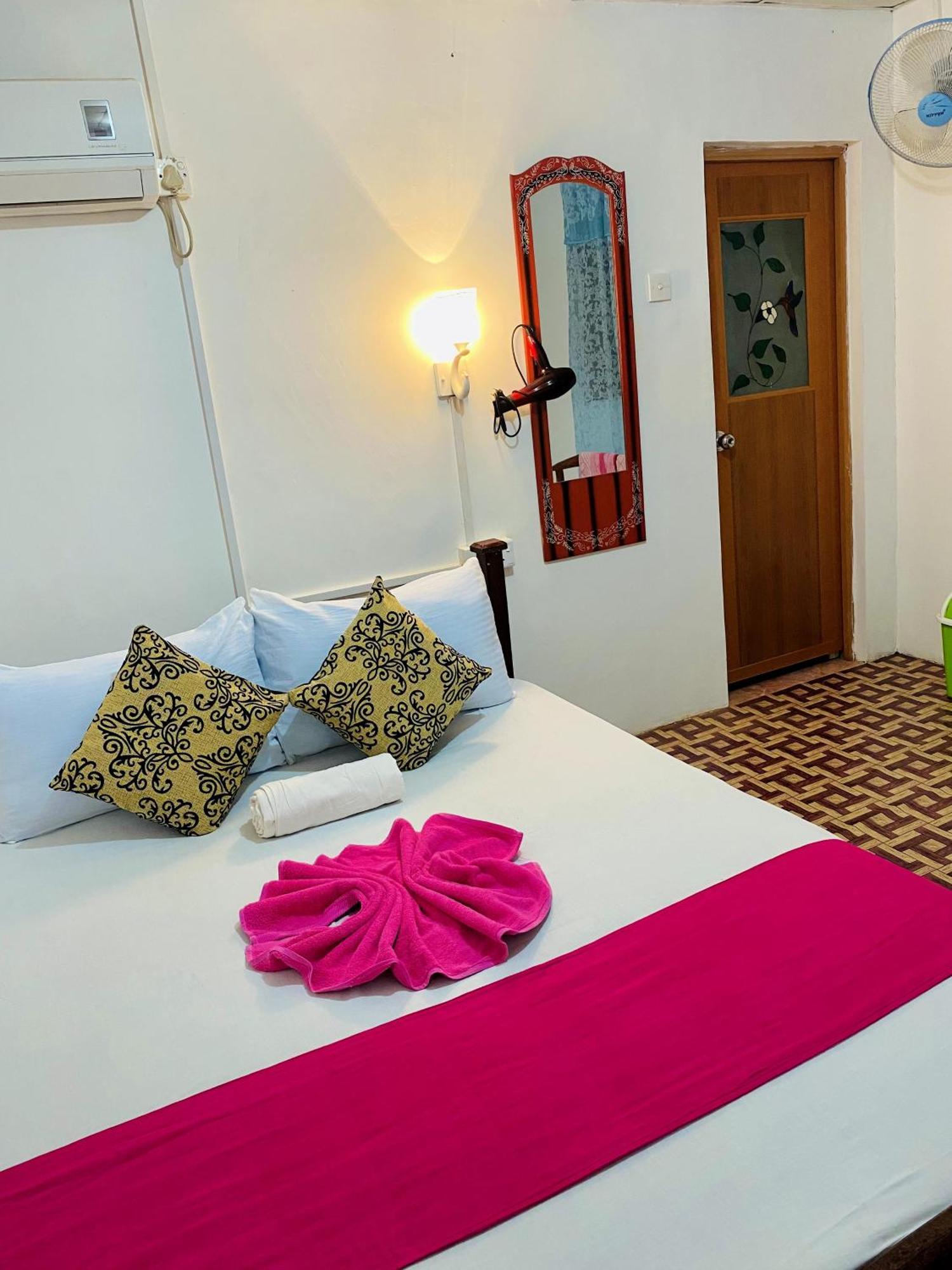 Sigiri Lakshan Home Stay Sigiriya Bagian luar foto