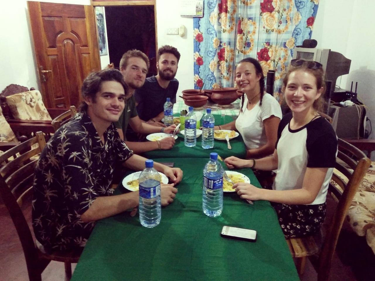 Sigiri Lakshan Home Stay Sigiriya Bagian luar foto