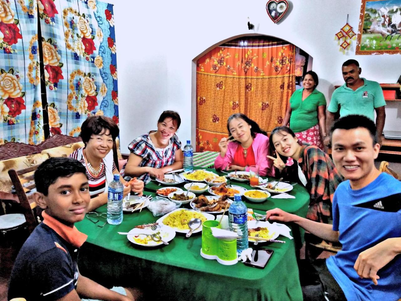 Sigiri Lakshan Home Stay Sigiriya Bagian luar foto